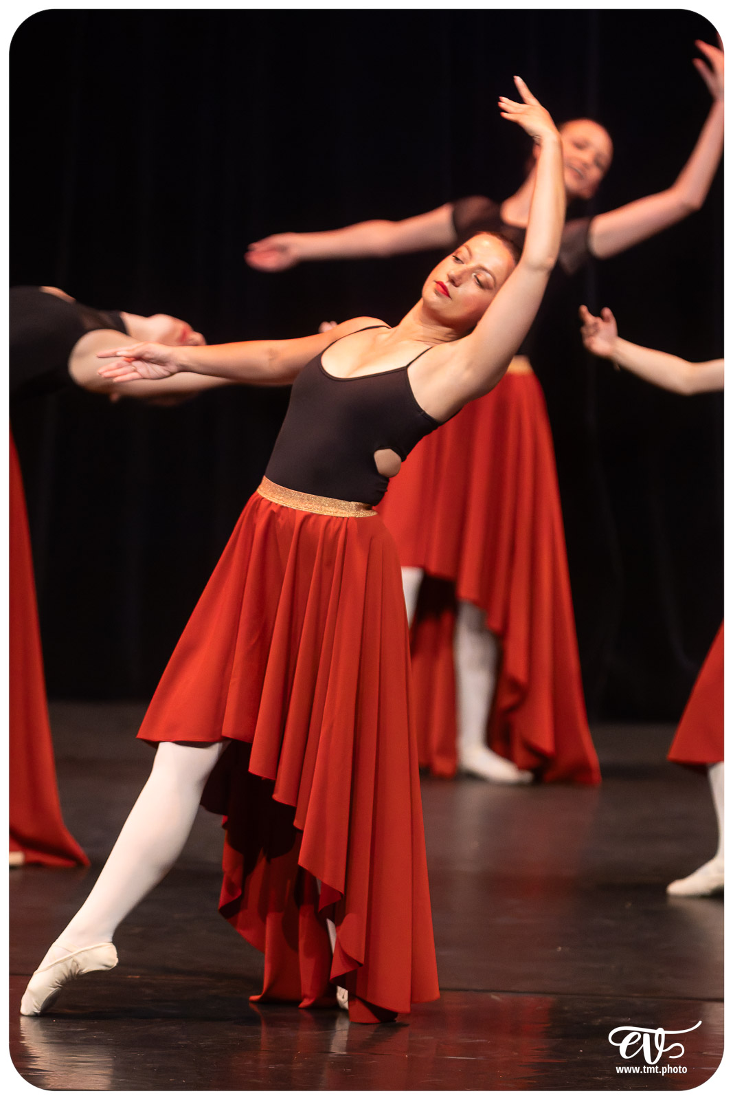 ECOLE DE DANSE CÉCILE ADAMOW